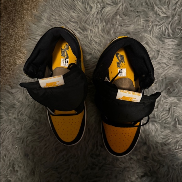 Jordan 1 Retro High OG GS size 6.5 Women’s size 8 - Picture 3 of 5